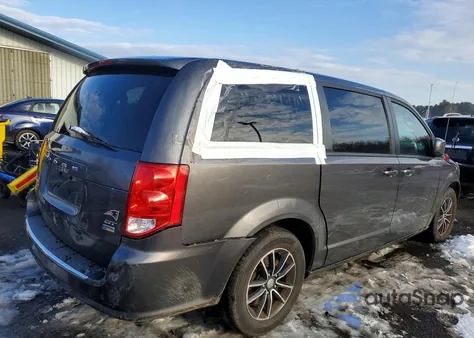 2019 Dodge Grand Caravan Gt z USA, uszkodzony, nr VIN 2C4RDGEG4KR570943
